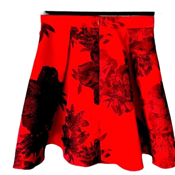 Jump apparel skirt - Picture 2 of 4